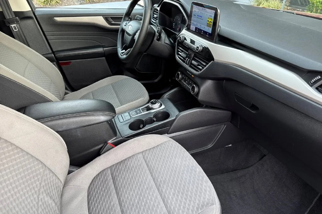 2022 Ford Escape SE - Photo 16