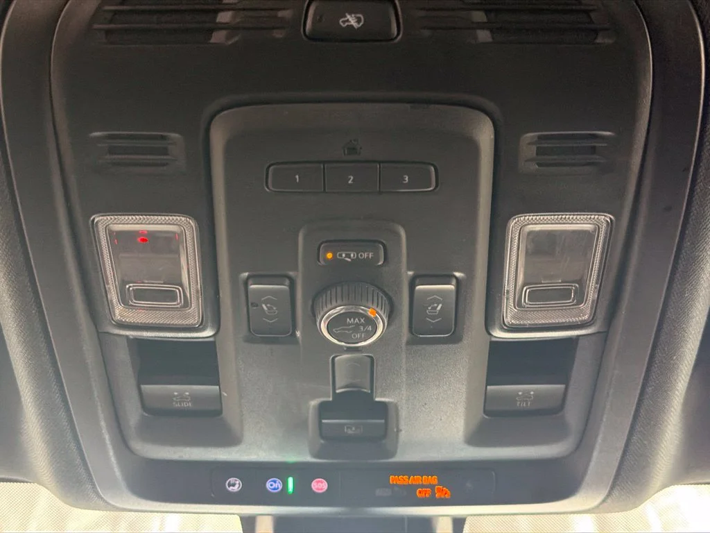 Used 2022 Onyx Black GMC Denali image 19