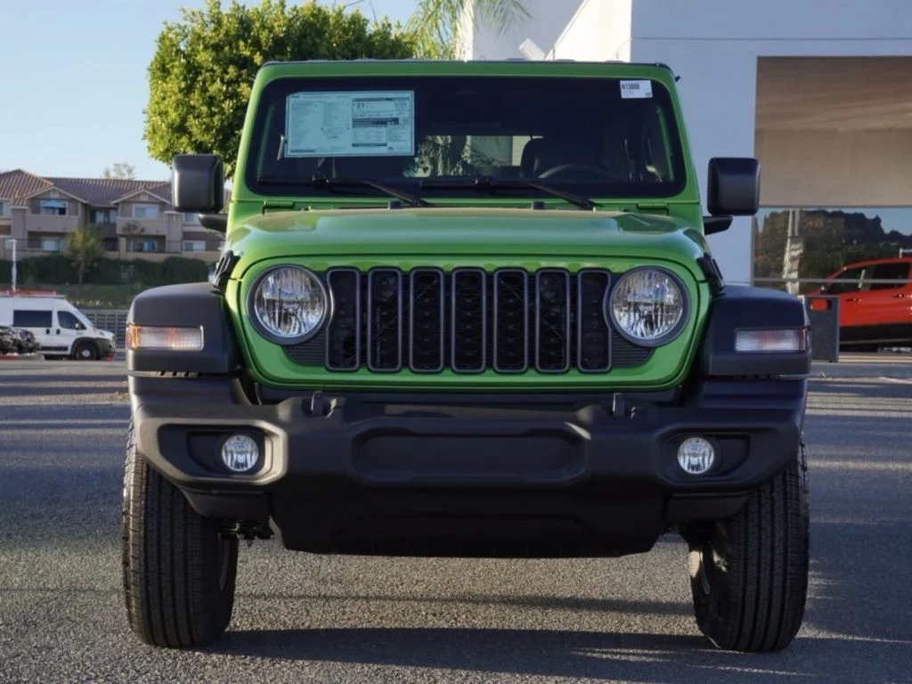 New 2026 Mojito Clearcoat Jeep Sport S image 9