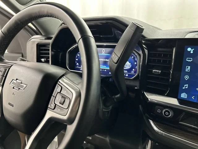 Used 2024 Summit White Chevrolet RST image 10