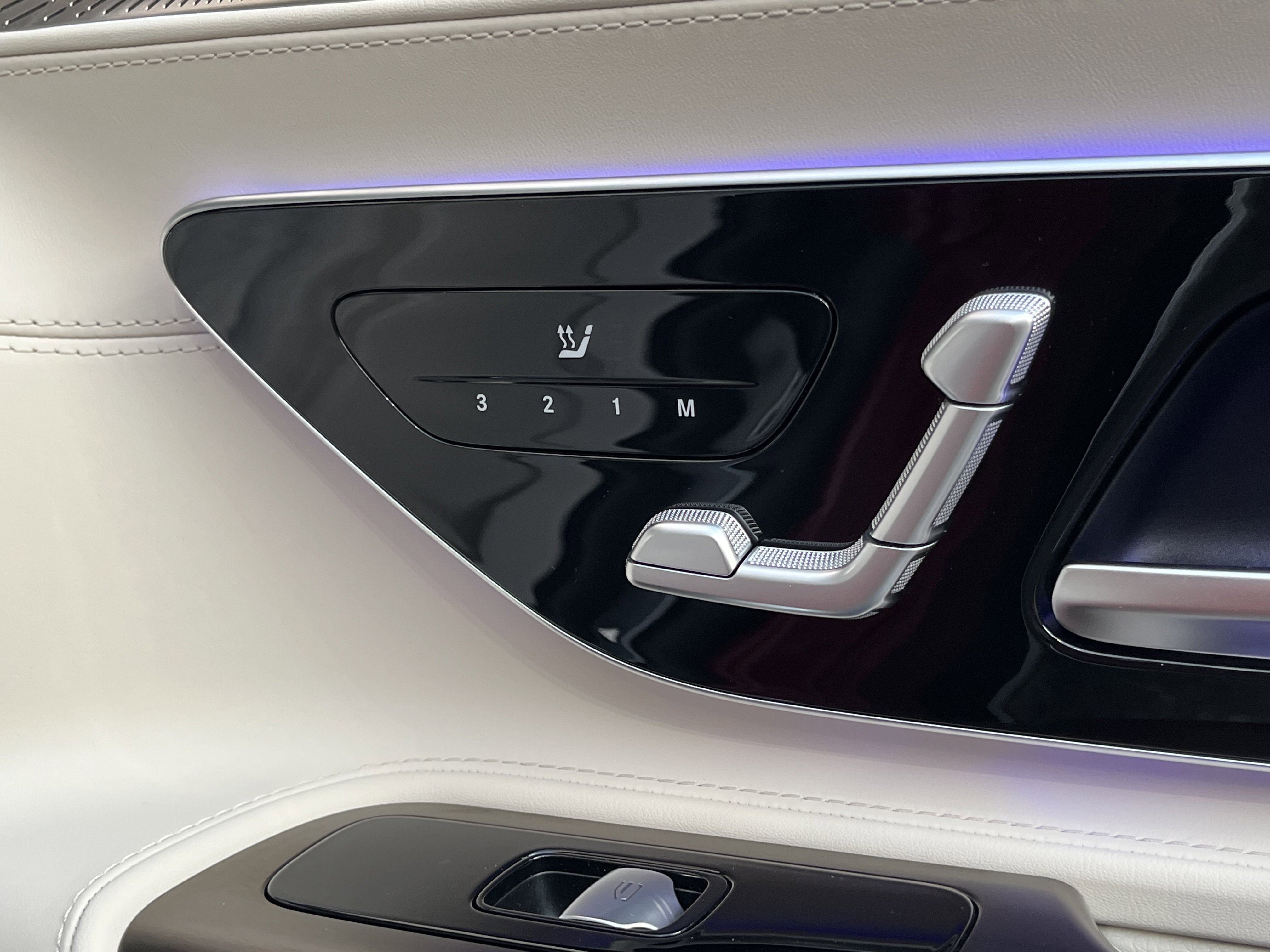 New 2026 MANUFAKTUR Patagonia Red Metallic Mercedes-Benz AMG® GT 43 image 52