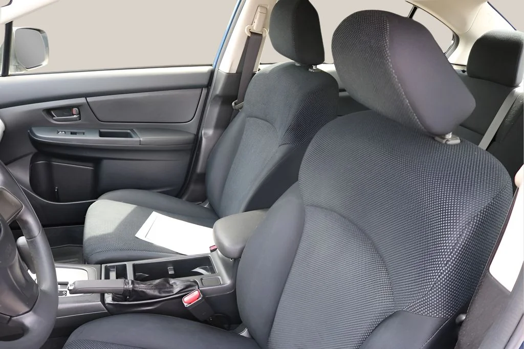 Used 2014 Blue Subaru 2.0i image 12