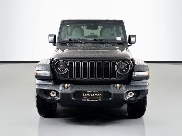 New 2026 Black Clear-Coat Exterior Paint Jeep 85th Anniversary Edition image 2