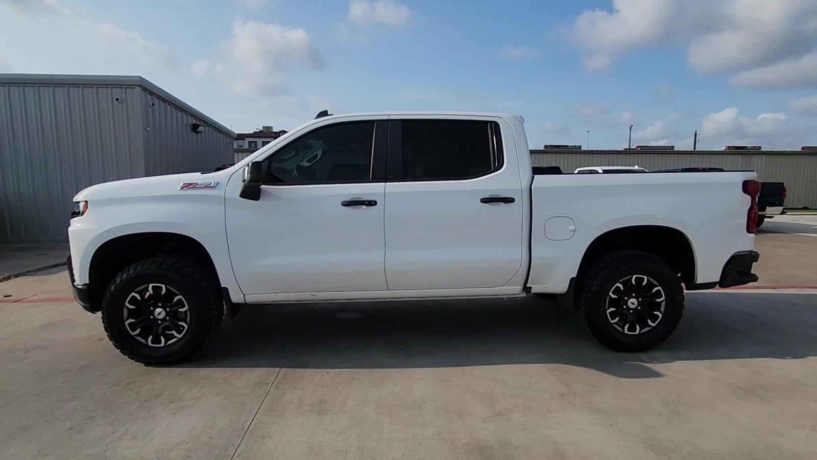 Certified Used 2020 SUMMIT WHITE Chevrolet LT Trail Boss image 5