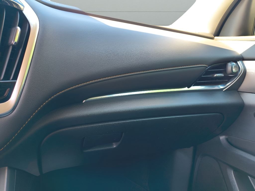 Used 2020 Summit White Chevrolet LS image 25