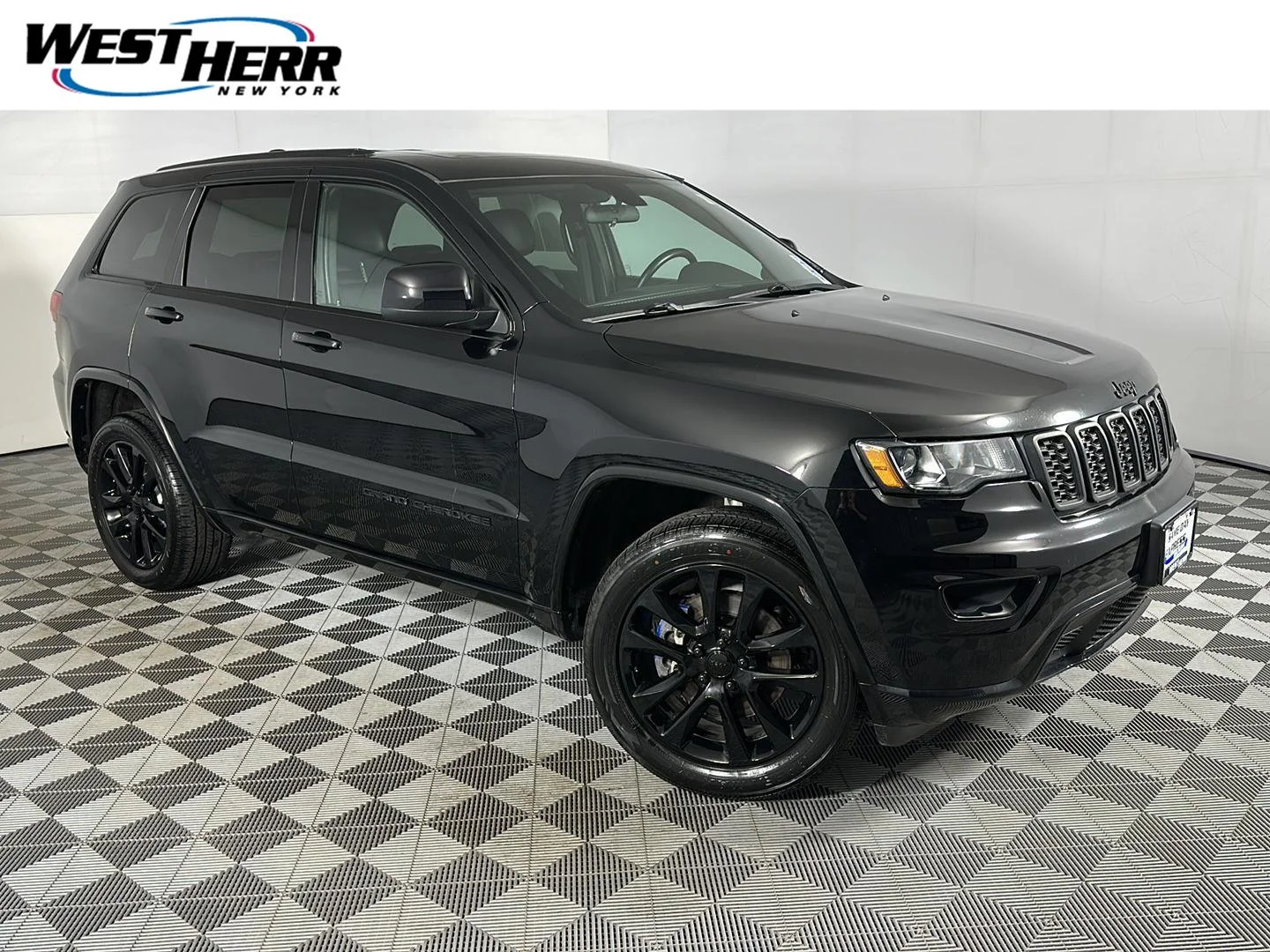 2021 Jeep Grand Cherokee Laredo X 4WD's photo