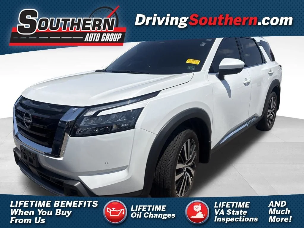 Used 2025 White Nissan Platinum image 1