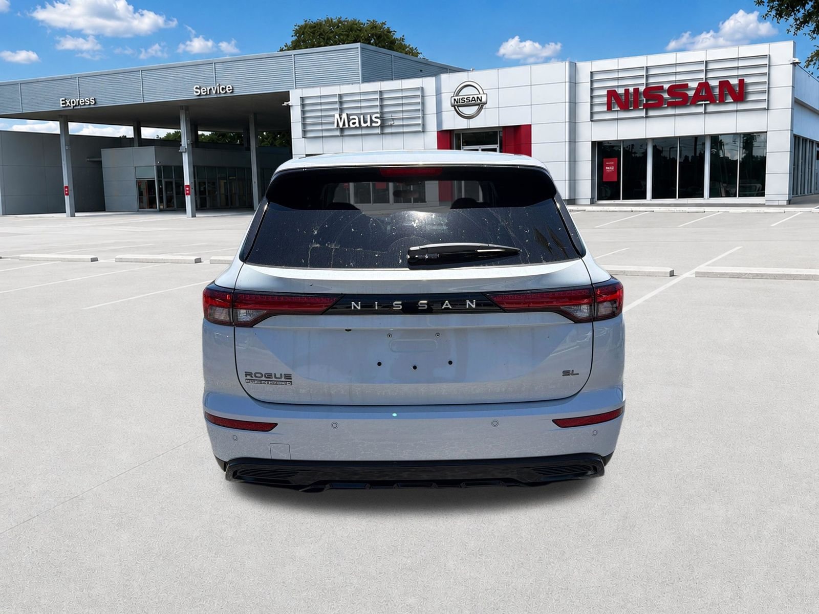 New 2026 White Nissan SL image 5