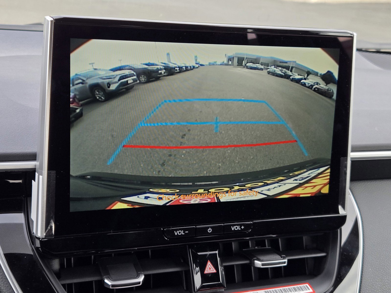 2026 Toyota Corolla XSE - Photo 9