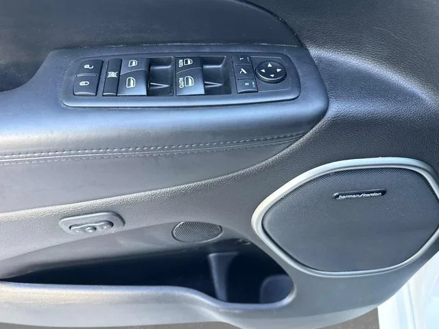 Used 2018 White Jeep Overland image 15