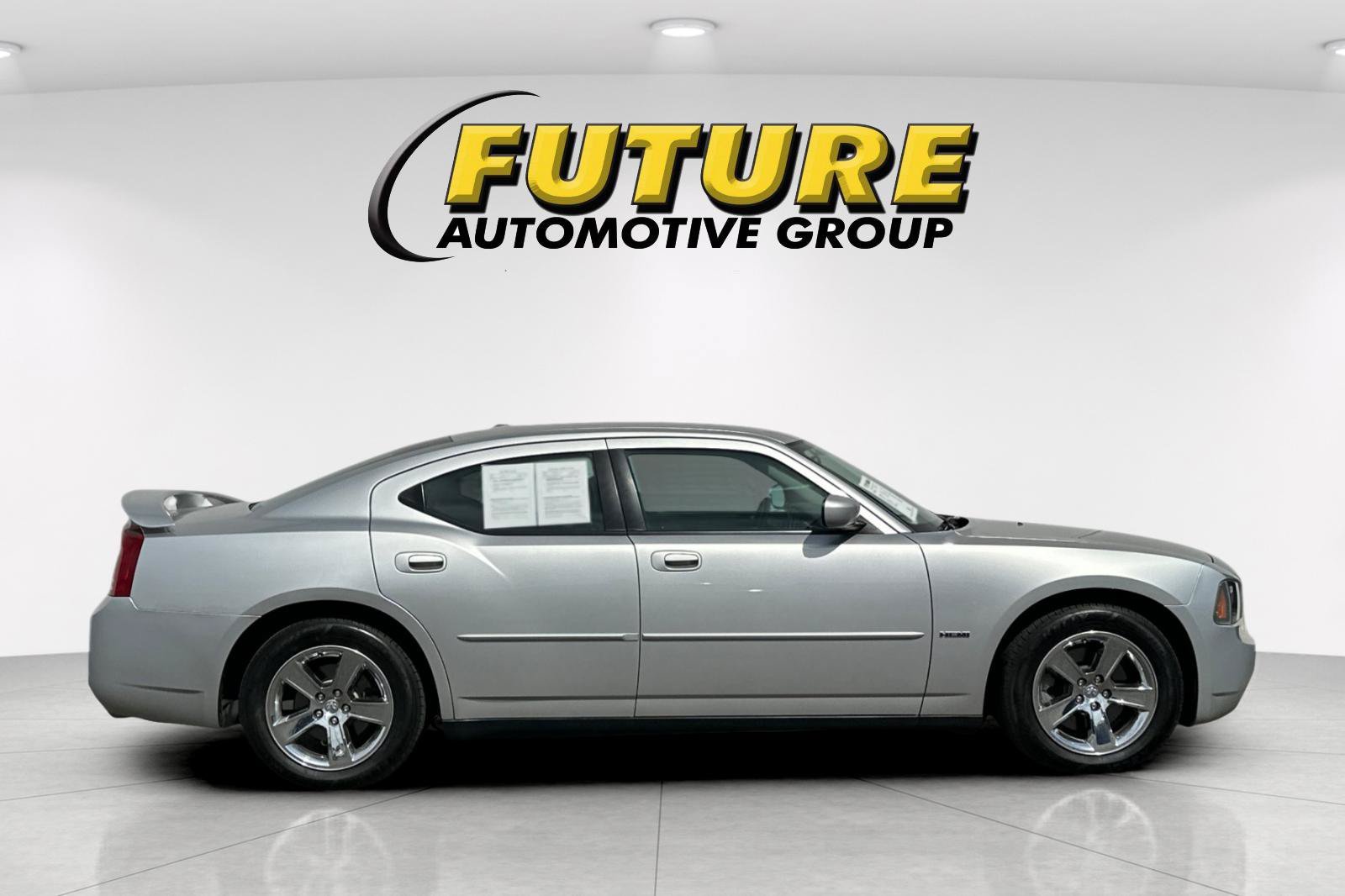 Used 2007 Silver Dodge R/T image 2