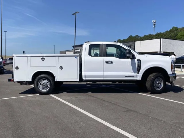 New 2026 White Ford XL image 2