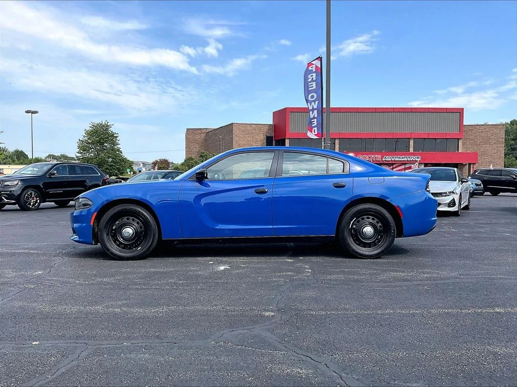 Used 2021 Blue Dodge Police image 5