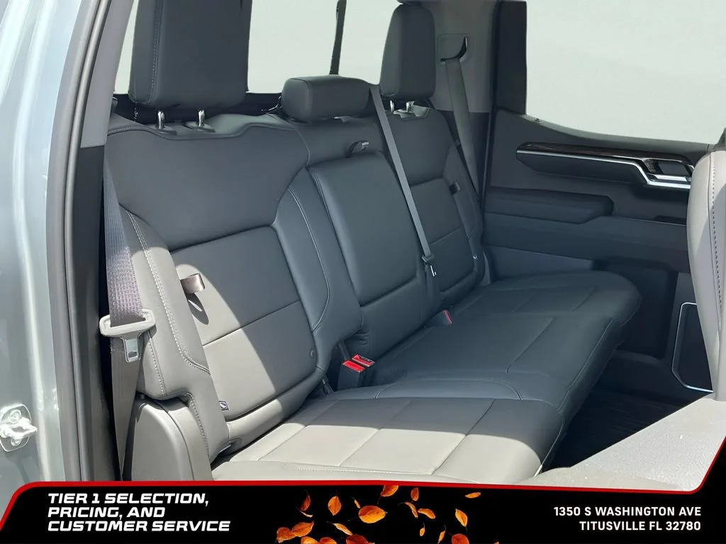 New 2026 Sterling Metallic GMC Elevation image 12