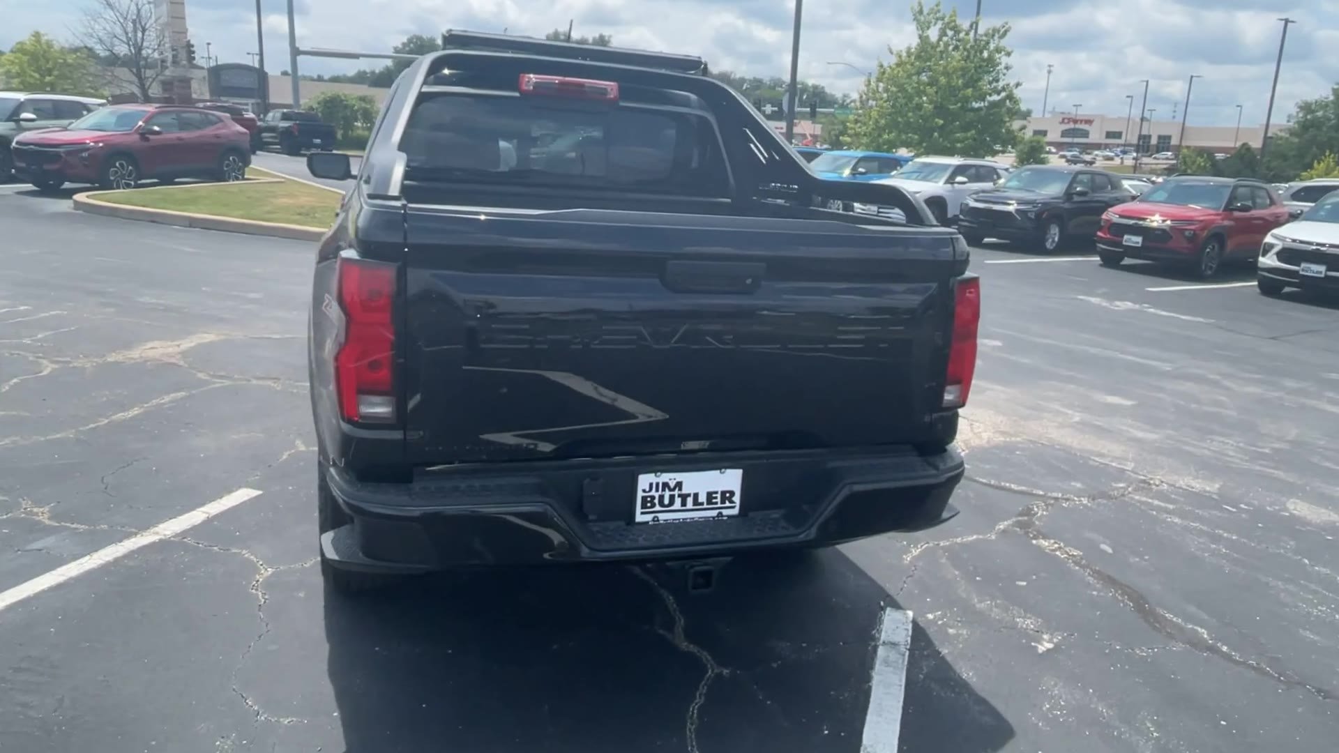 New 2025 Black Chevrolet Z71 image 31