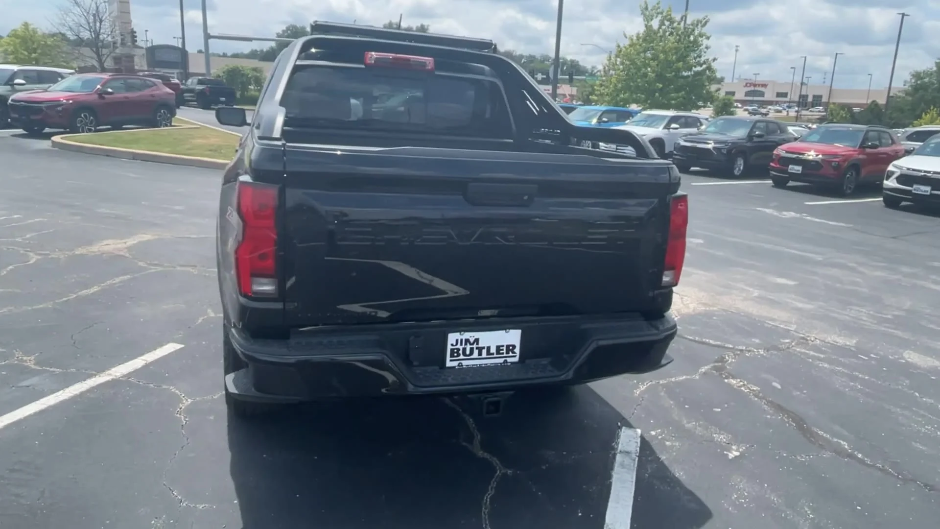 New 2025 Black Chevrolet Z71 image 31