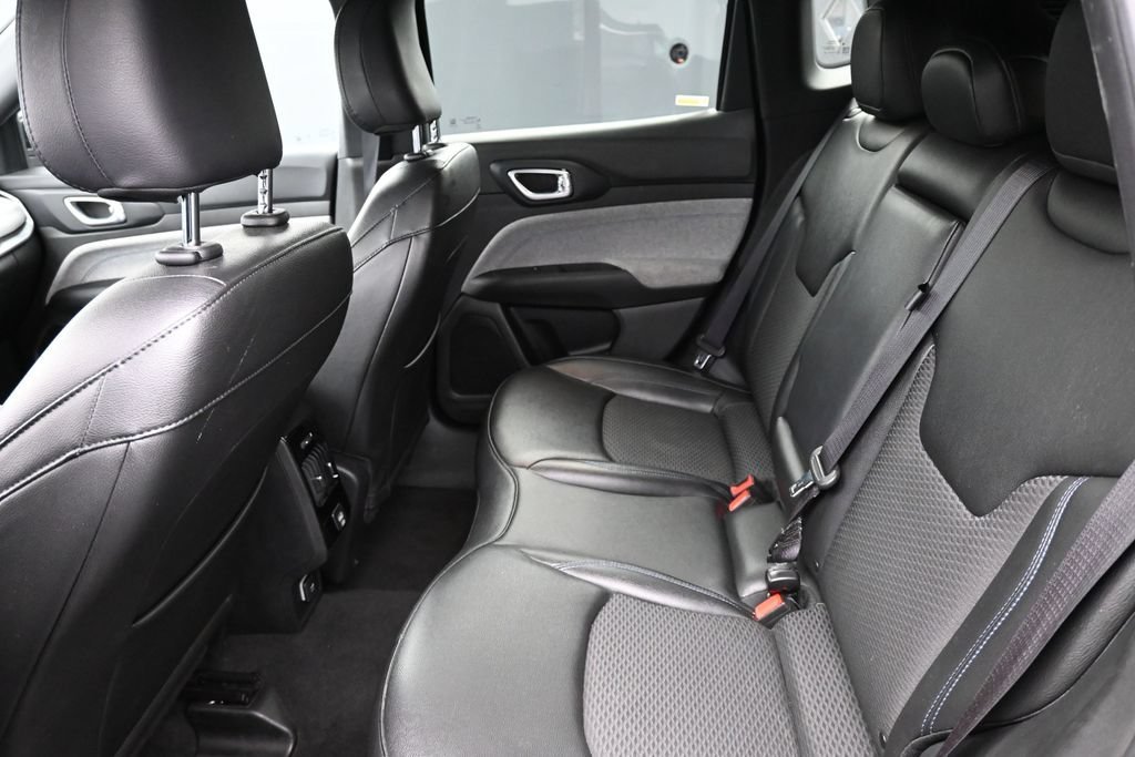 Used 2024 Black Jeep Latitude image 13