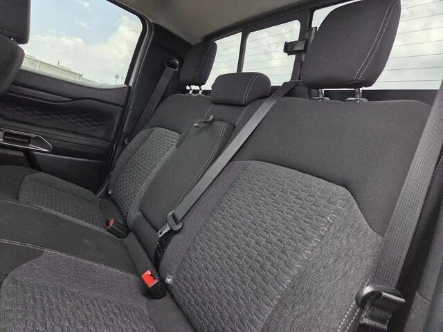 Used 2024 Oxford White Ford XLT image 27