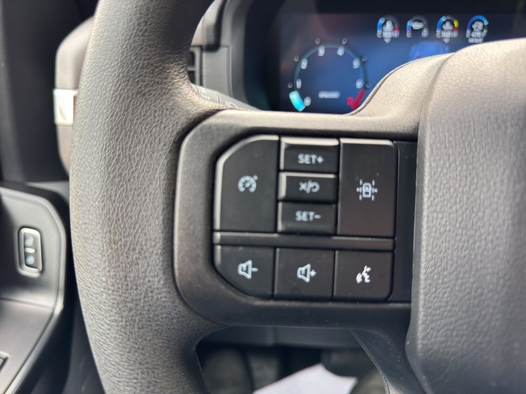 Used 2024 Oxford White Ford XL image 21