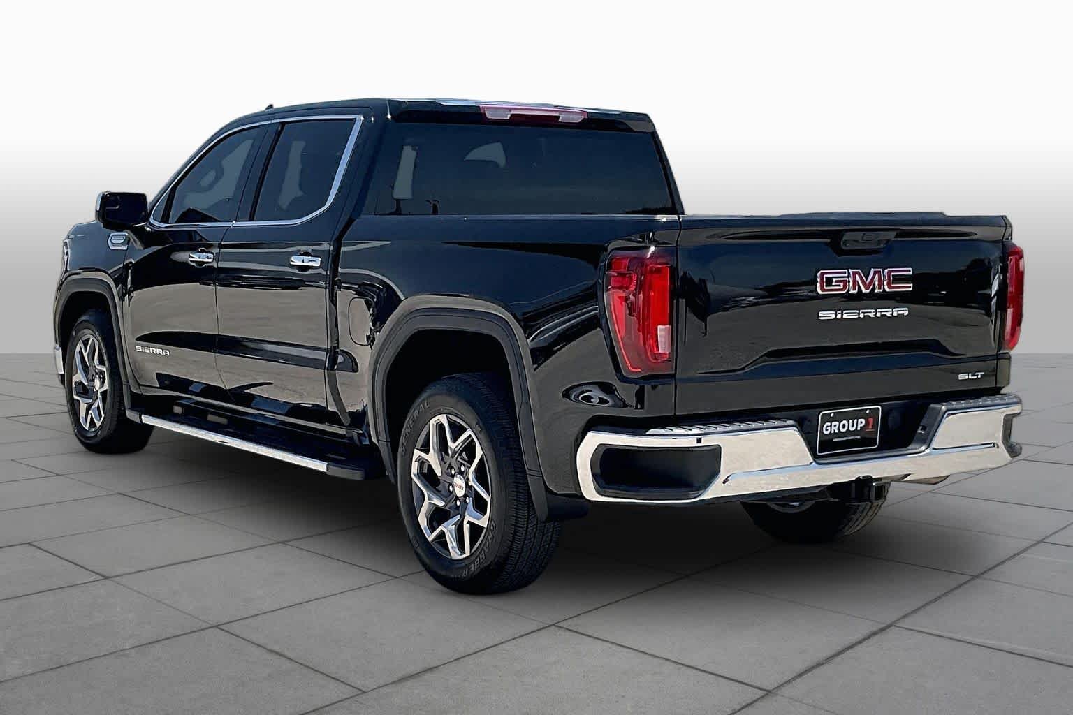 Used 2023 Onyx Black GMC SLT image 12