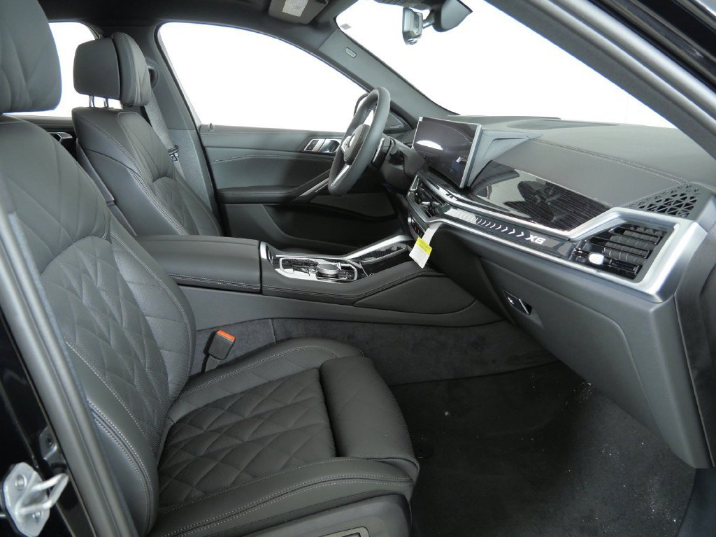 New 2027 Black Sapphire Metallic BMW xDrive40i image 20