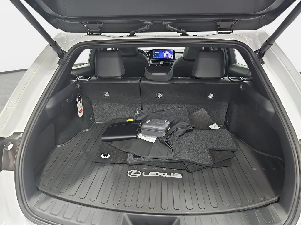 New 2026 Ultra White Lexus PREMIUM AWD image 12