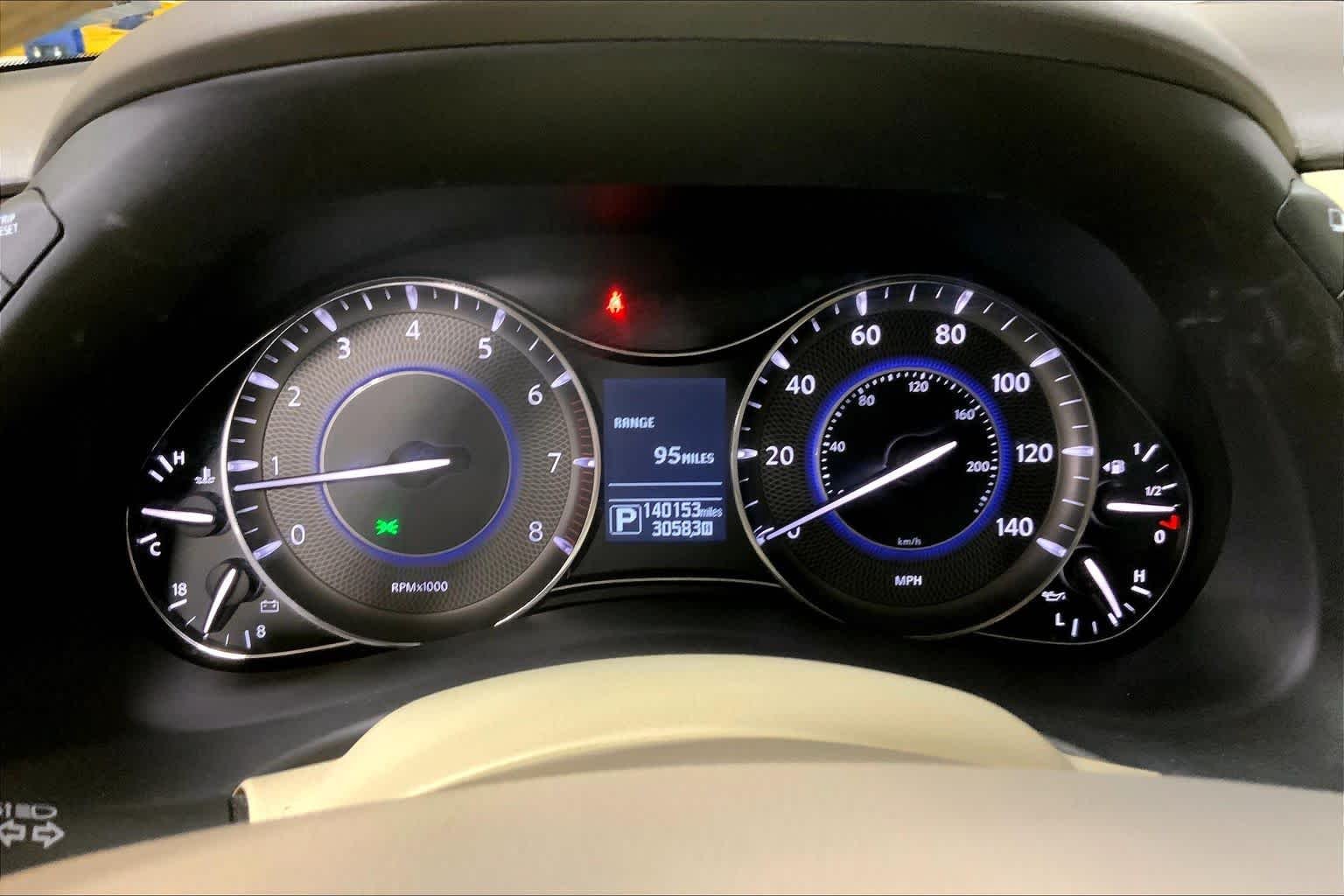 Used 2015 Graphite Shadow INFINITI  image 25