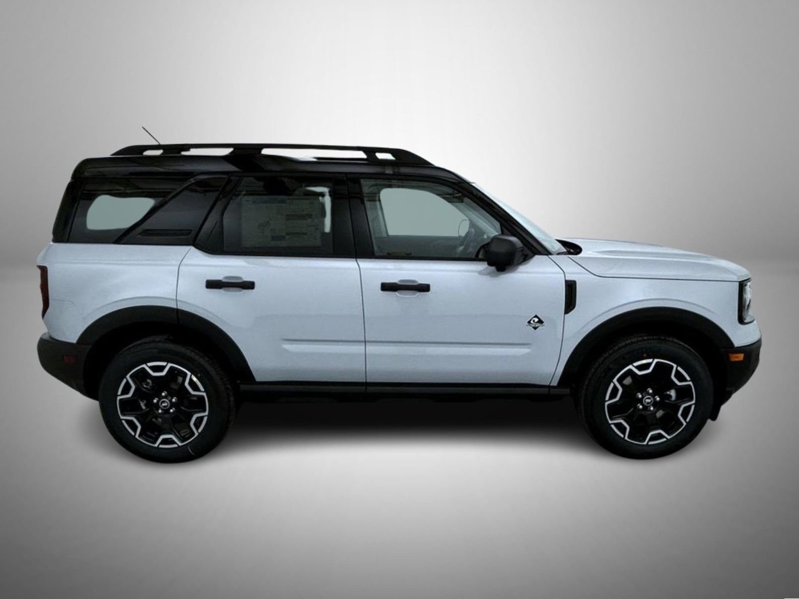 New 2026 Space White Metallic Ford Outer Banks image 4