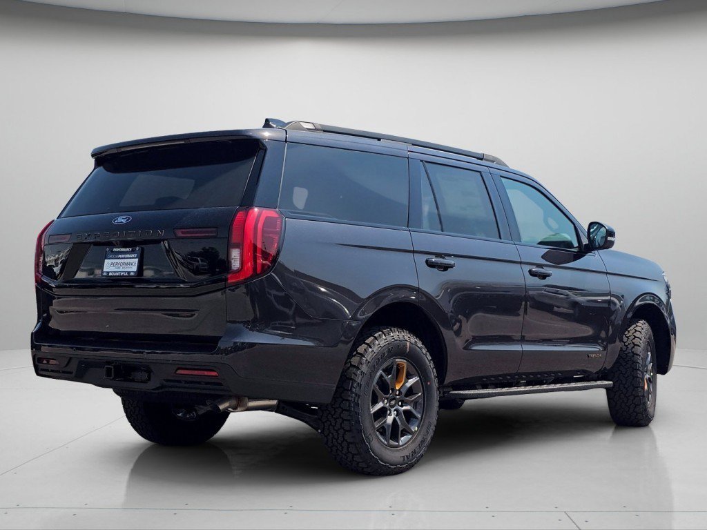 New 2026 Dark Matter Gray Metallic Ford Tremor image 27