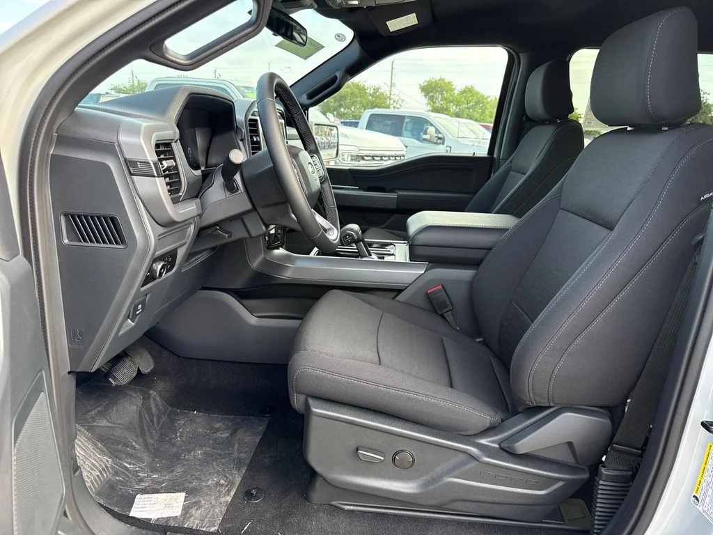 New 2026 White Ford XLT image 19
