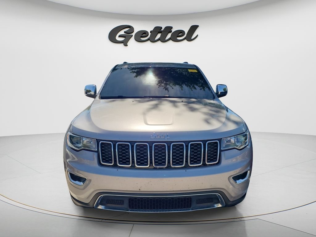 Used 2017 Silver Jeep Limited image 2
