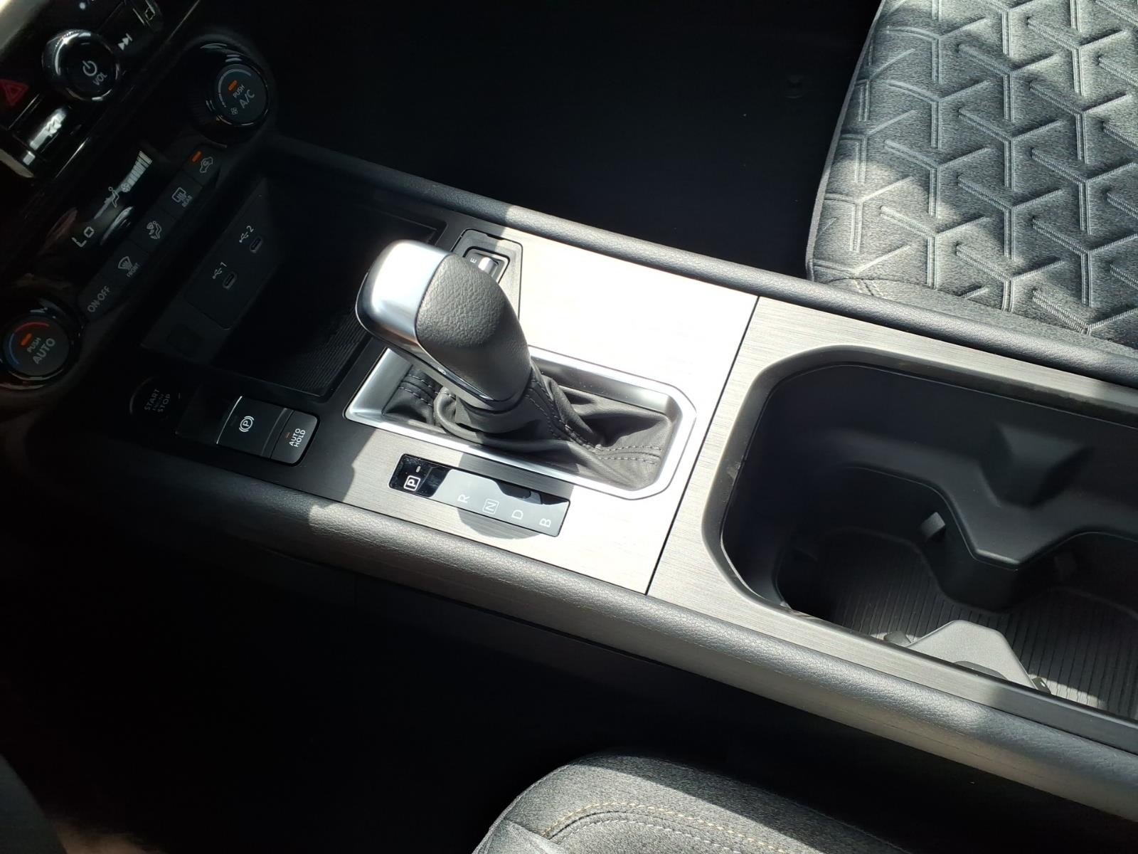 2026 Nissan Kicks SV White at Robbins Nissan