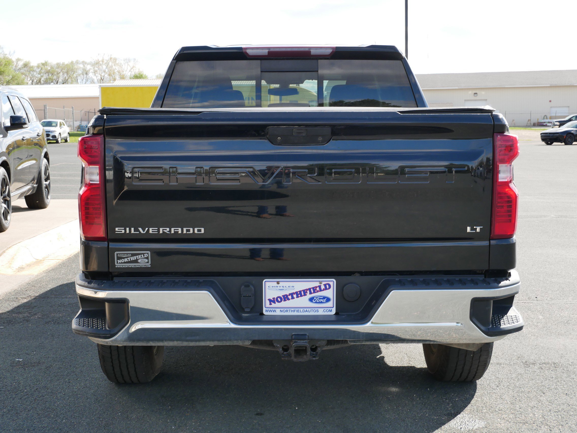 View vehicle photo 7