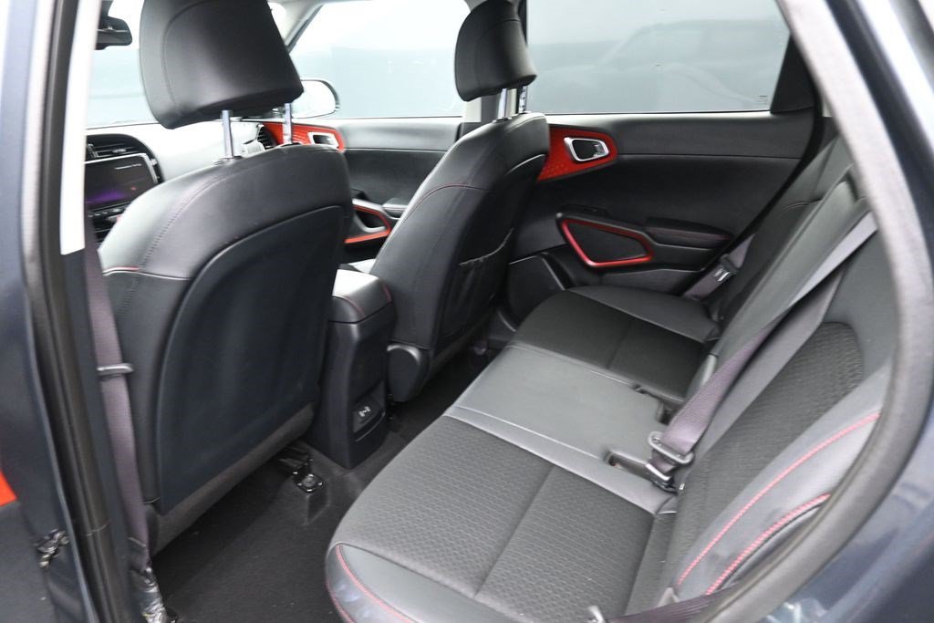 Used 2023 Gravity Gray Kia GT-Line image 10