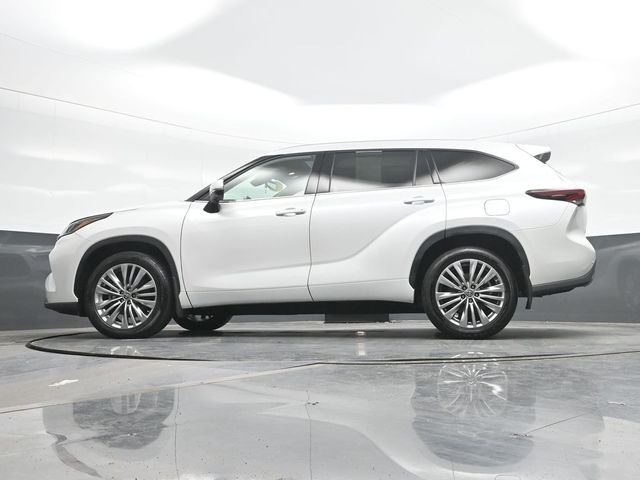 Used 2024 Beige Toyota Platinum image 20