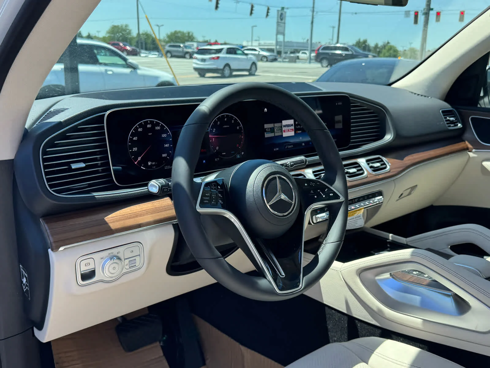 New 2026 Polar White Mercedes-Benz GLE 350 image 16