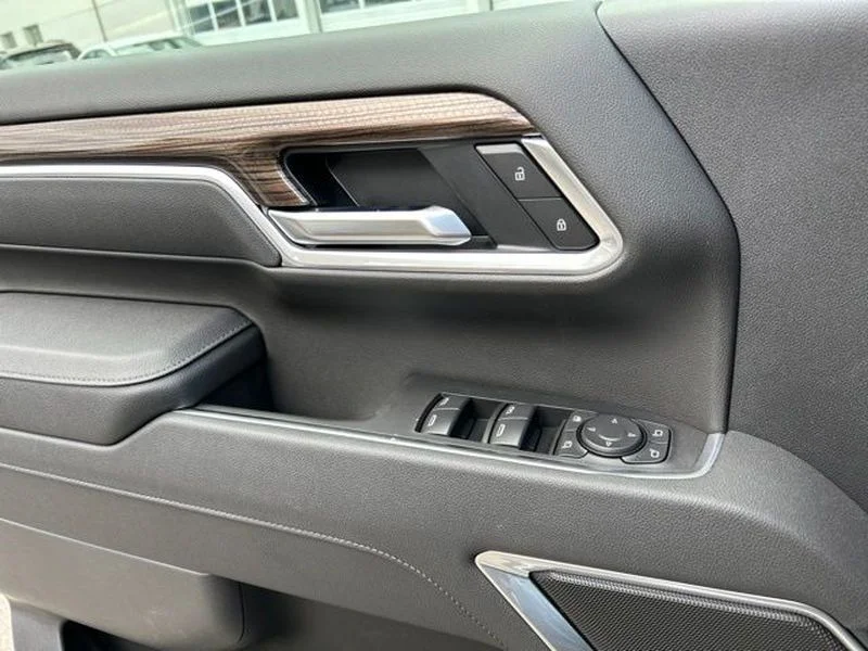 New 2026 Sterling Gray Metallic Chevrolet LT image 13