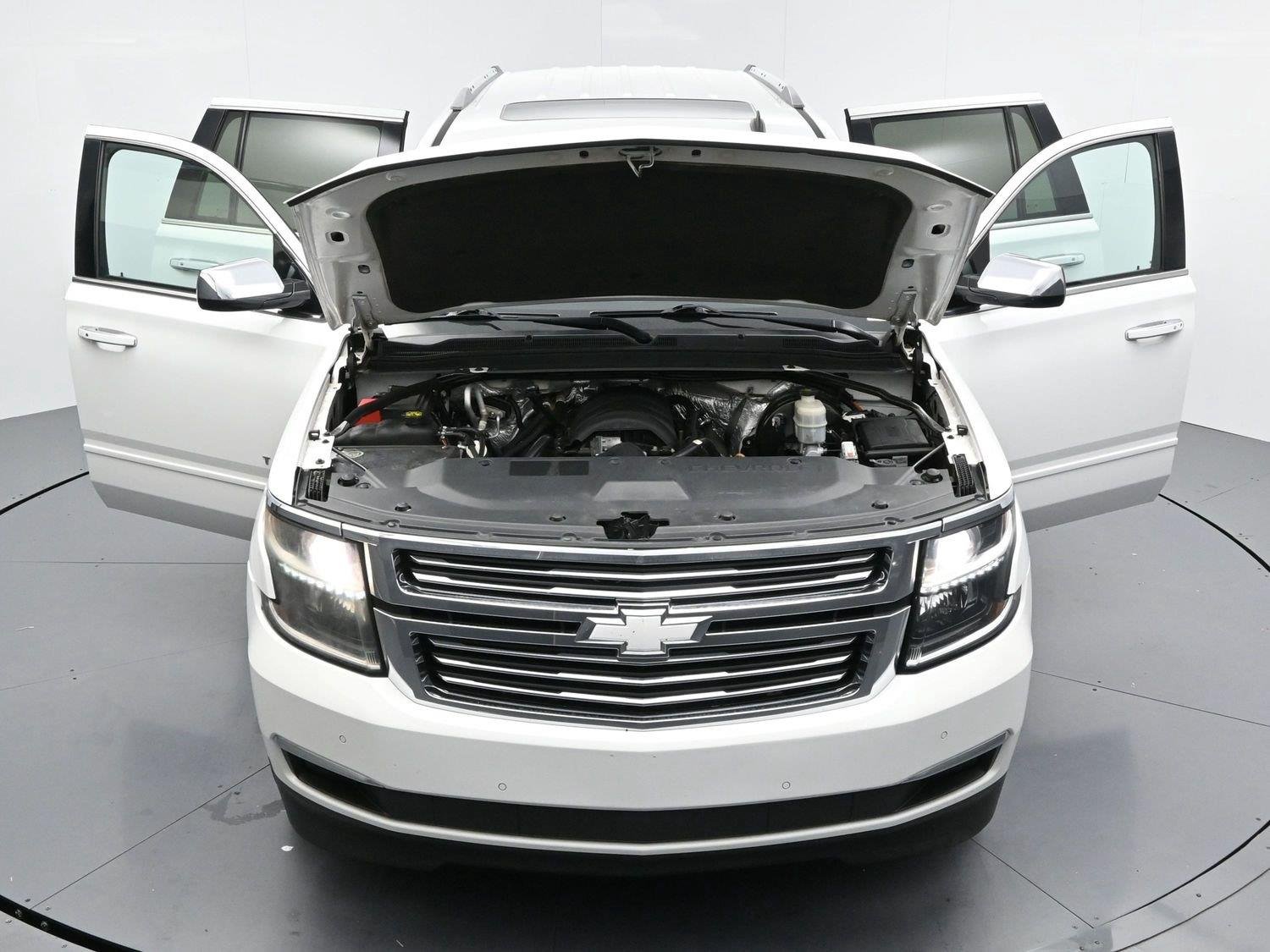 Used 2015 SUMMIT WHITE Chevrolet LTZ image 44