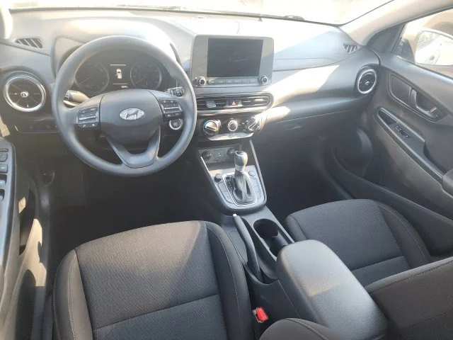 Used 2022 Silver Hyundai SEL image 10