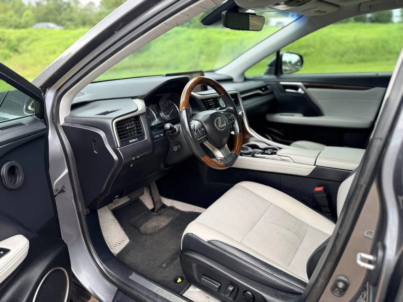 Used 2019 Charcoal Lexus Base 4dr SUV image 12