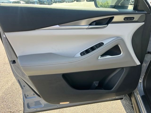 New 2027 Harbor Gray INFINITI Luxe AWD image 10