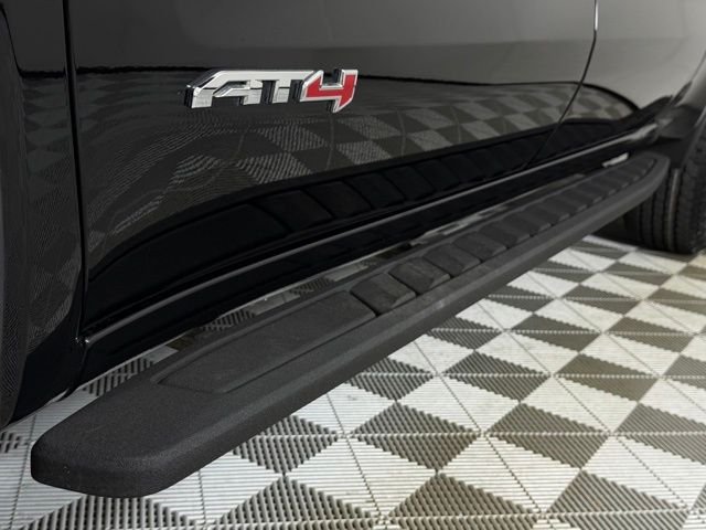 Used 2024 Onyx Black GMC AT4 image 7