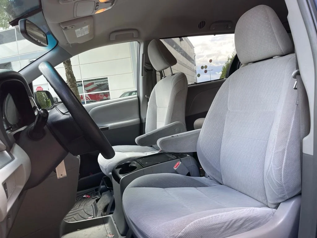 Used 2015 Shoreline Mist Toyota LE image 19
