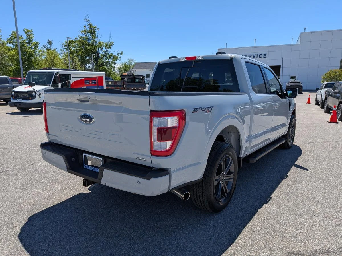 Used 2023 White Ford Lariat image 5