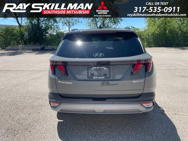 Used 2025 Gray Hyundai SEL image 6
