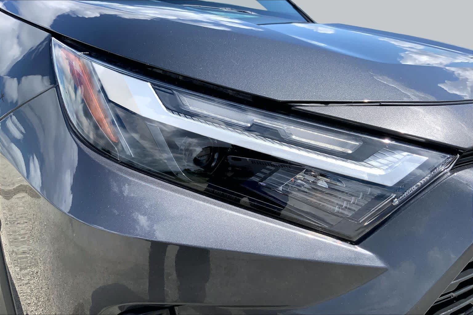 Used 2025 Magnetic Gray Metallic Toyota LE image 27