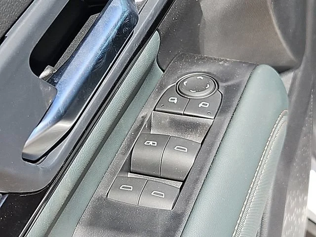 2026 GMC Terrain AT4 - Photo 13