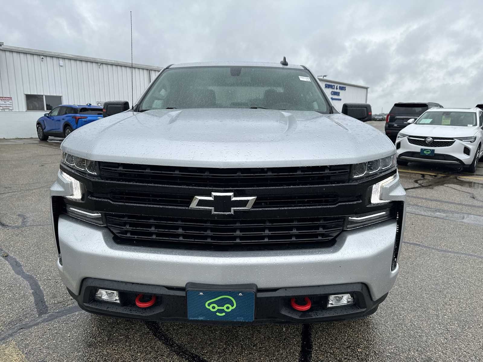 Used 2022 SILVER ICE METALLIC Chevrolet RST image 25