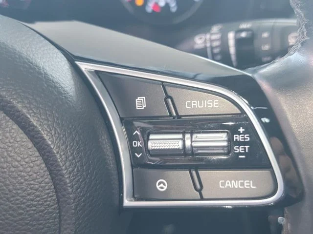 Certified Used 2022 Gray Kia EX image 17
