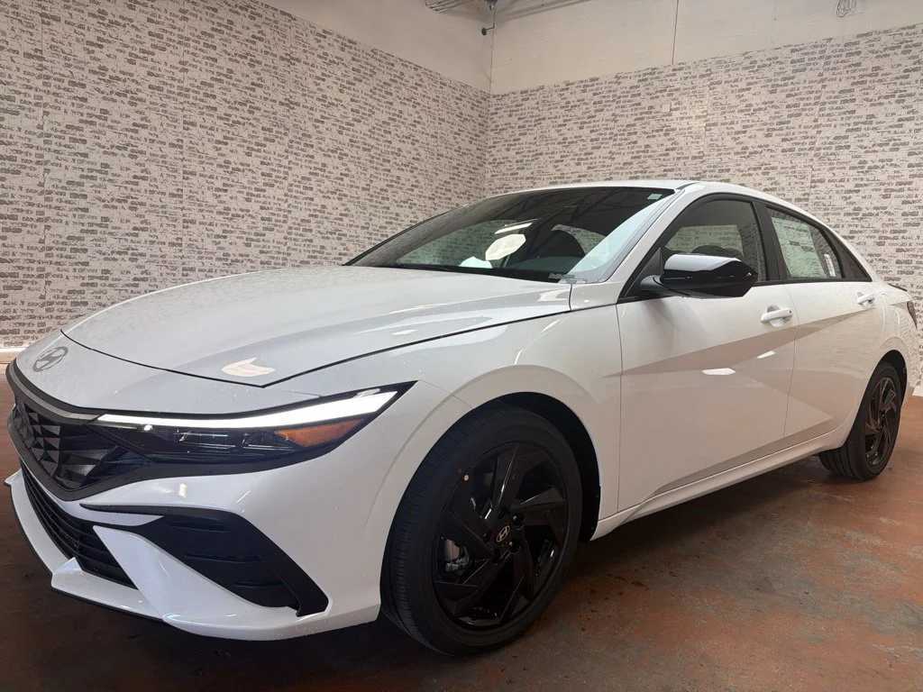 New 2026 Serenity White Hyundai SEL Sport image 3